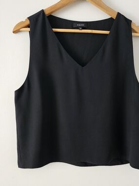 Babaton Black V-Neck Cropped Shell Top